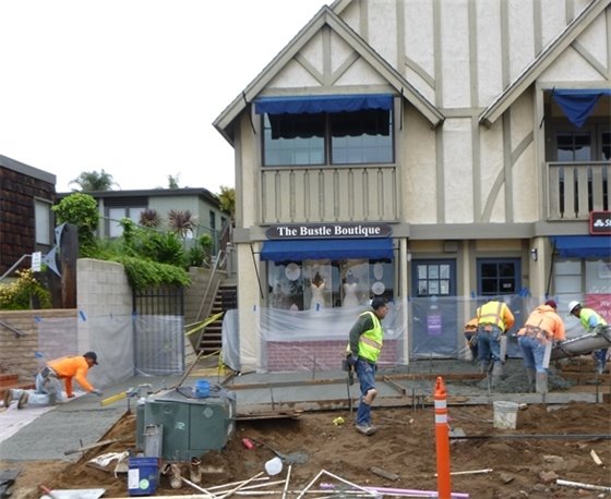 Finished sidewalks and pedestrian ramps at 9th Street