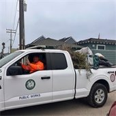 beach cleanup truck at 23rd St