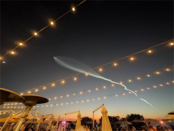 Rocket flies over Del Mar Plaza