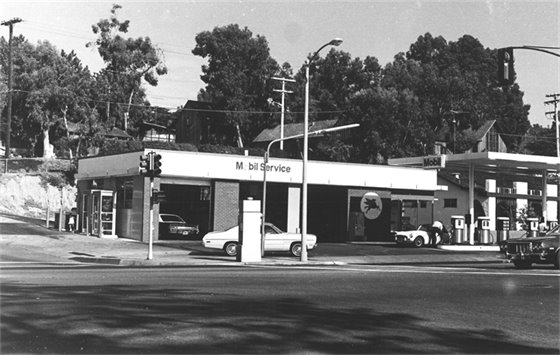Del Mar Mobil circa 1972