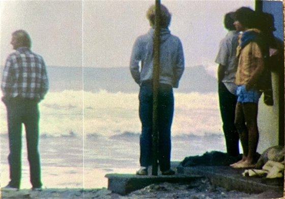 surf check at 17th Street