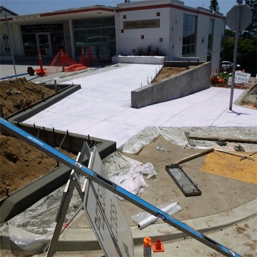 Retaining wall and ramp at 12th Street