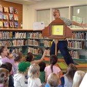 Komishibai storyteller