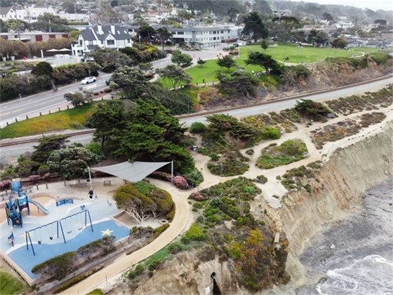 sea cliff park and tot lot